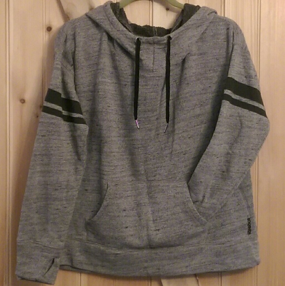 Reebok Tops - Hoodie in Heathered Grey